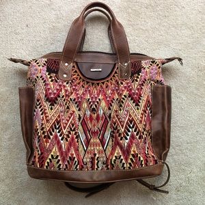 Leather Backpack/Crossbody Tote Bag (tiasadie.com)